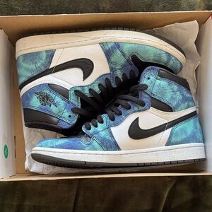 Nike Teal and White High-Top Sneakers